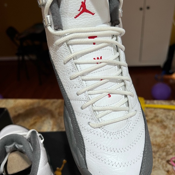 AJ retro 12 GS- sz 7 youth Like NEW w/ box !! - Picture 6 of 13